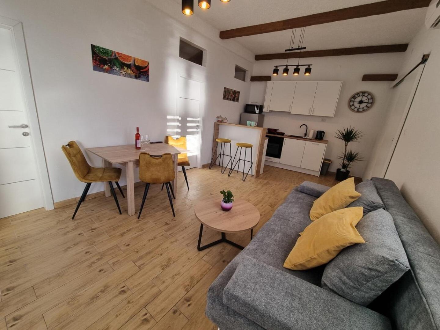 Apartments Gogi Zivogosce Ngoại thất bức ảnh